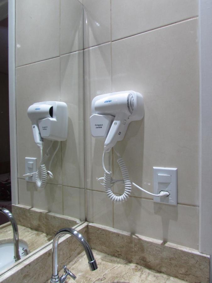 Hotel Tropicalia Proximo A 25 De Marco , Bras E Bom Retiro "Com Estacionamento Conveniado Ao Lado Do Hotel" São Paulo Ngoại thất bức ảnh