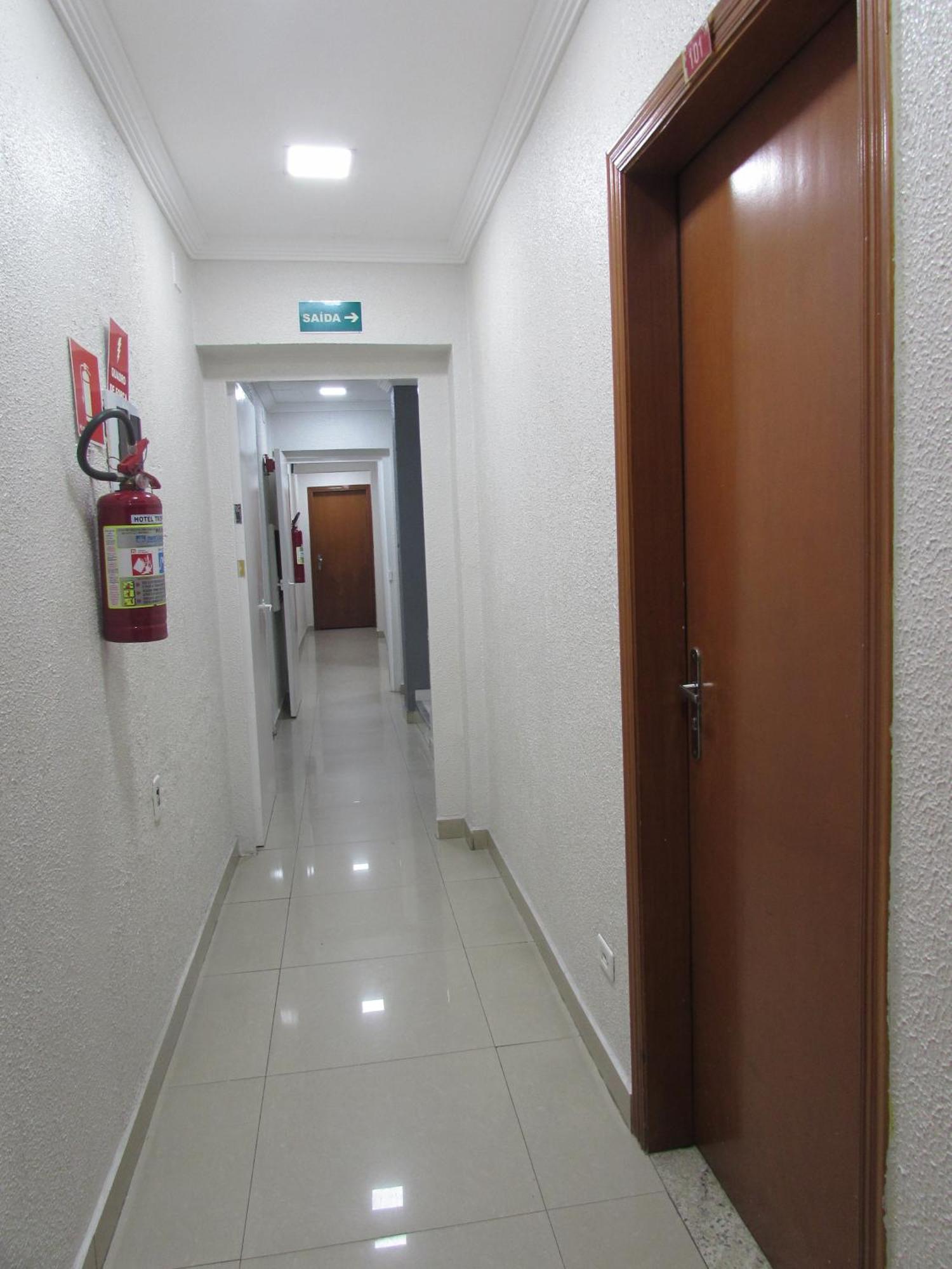 Hotel Tropicalia Proximo A 25 De Marco , Bras E Bom Retiro "Com Estacionamento Conveniado Ao Lado Do Hotel" São Paulo Ngoại thất bức ảnh