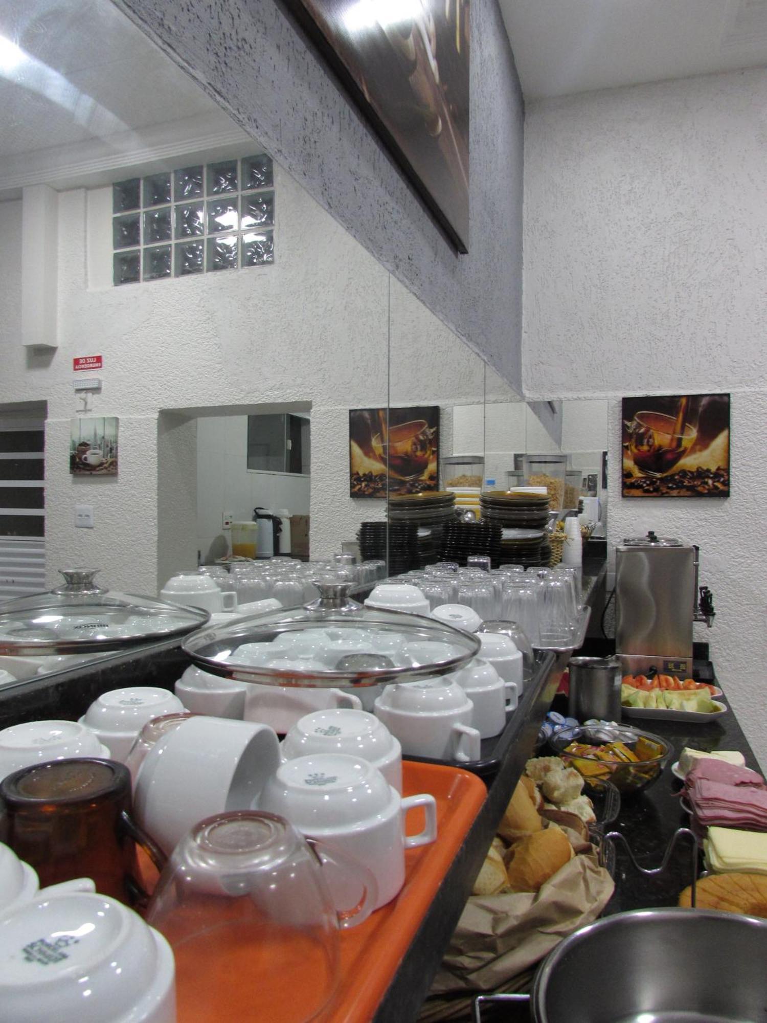 Hotel Tropicalia Proximo A 25 De Marco , Bras E Bom Retiro "Com Estacionamento Conveniado Ao Lado Do Hotel" São Paulo Ngoại thất bức ảnh