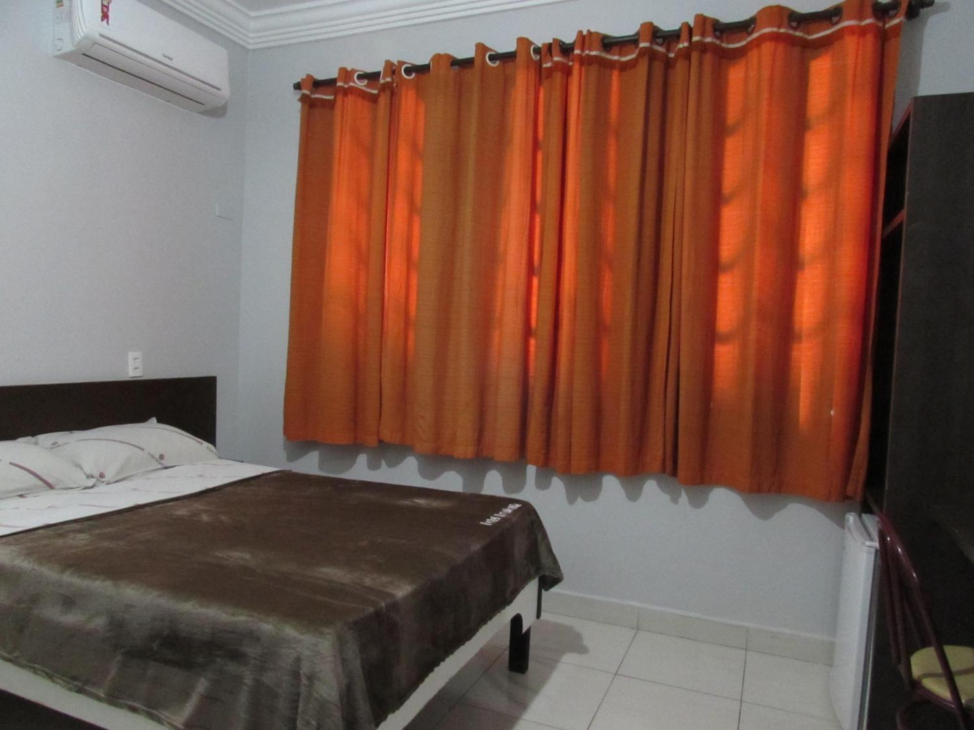 Hotel Tropicalia Proximo A 25 De Marco , Bras E Bom Retiro "Com Estacionamento Conveniado Ao Lado Do Hotel" São Paulo Ngoại thất bức ảnh