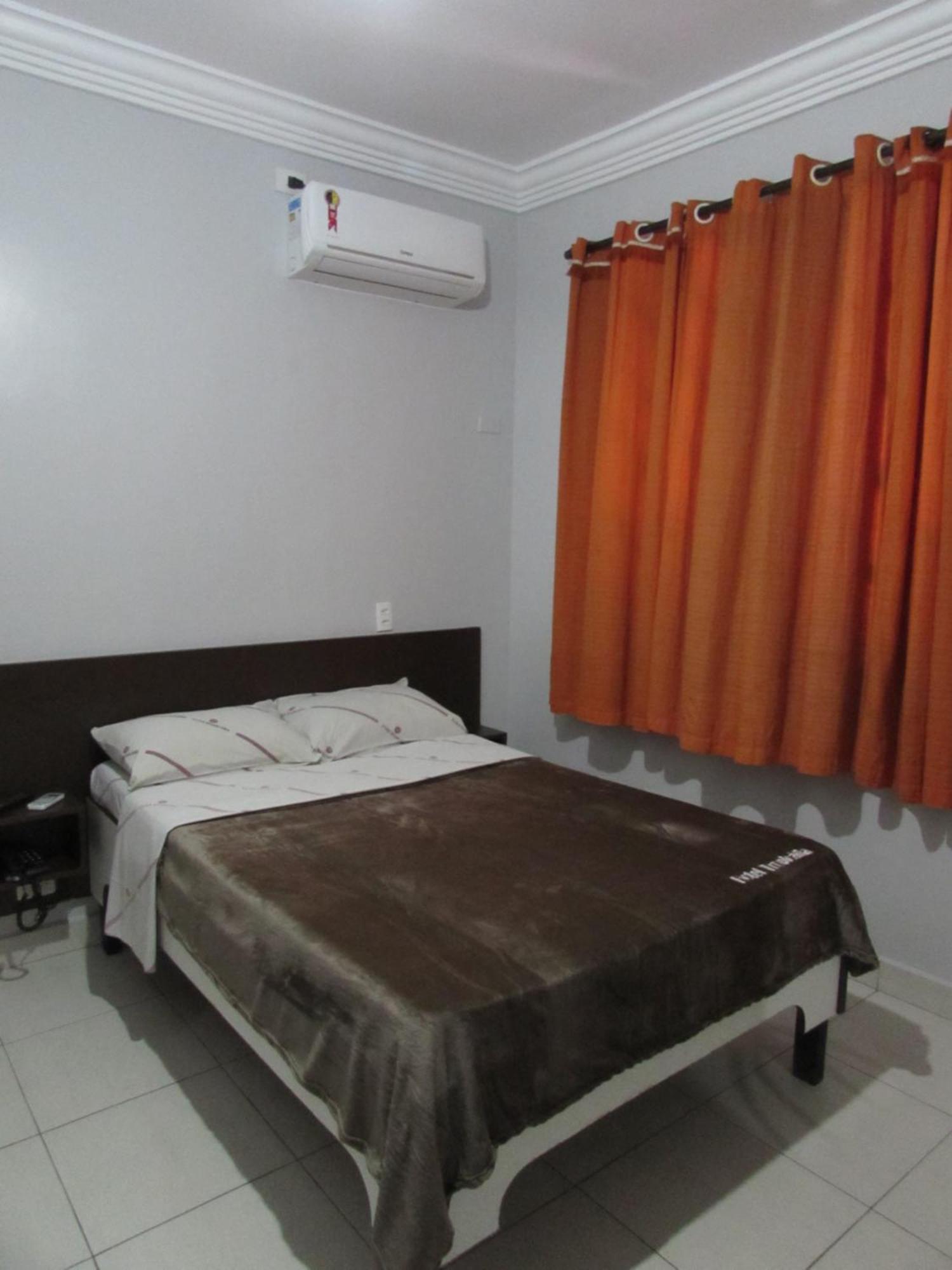 Hotel Tropicalia Proximo A 25 De Marco , Bras E Bom Retiro "Com Estacionamento Conveniado Ao Lado Do Hotel" São Paulo Ngoại thất bức ảnh